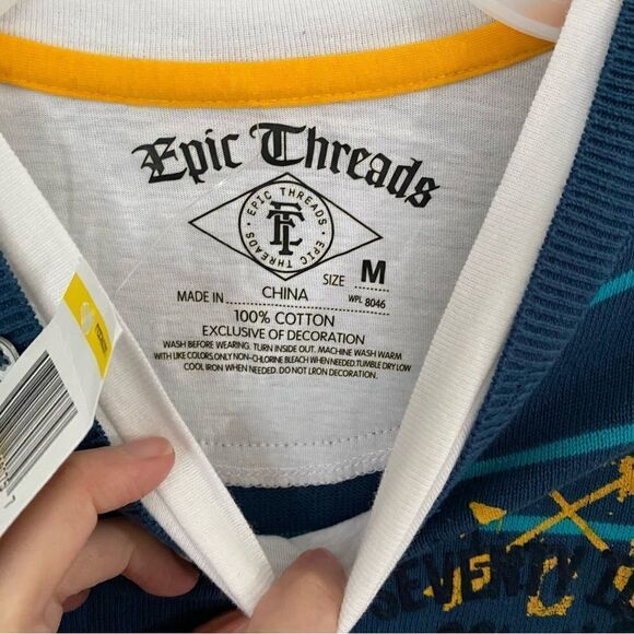 Epic Threads Men’s Crew Neck Long Sleeve Striped Knit Top size M - Picture 2 of 3